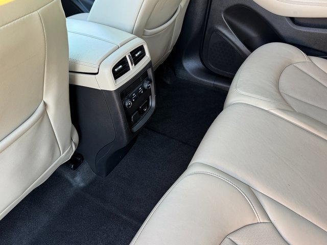 Used 2018 Buick Envision Essence image 18