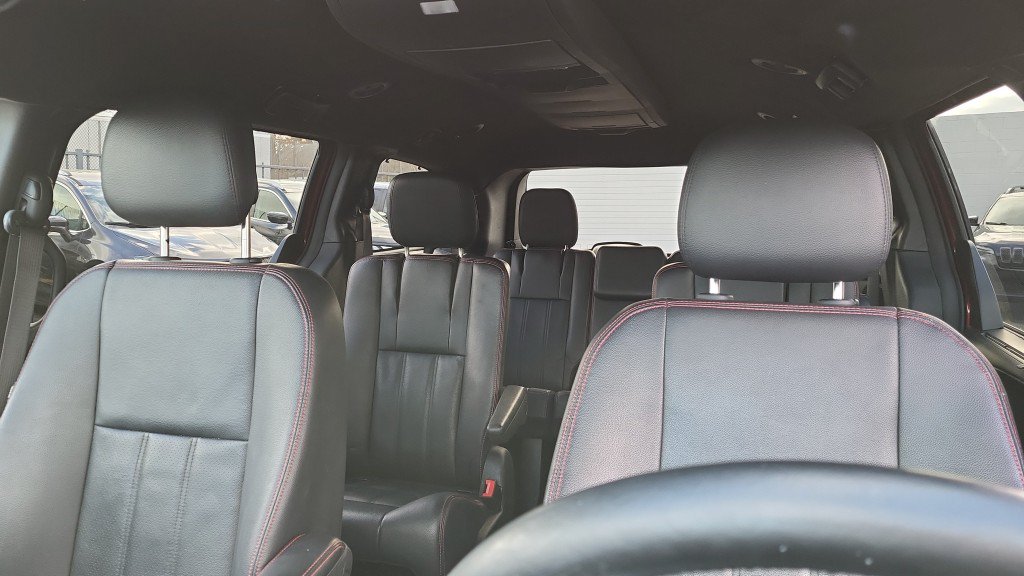 Used 2017 Dodge Grand Caravan GT FWD image 13