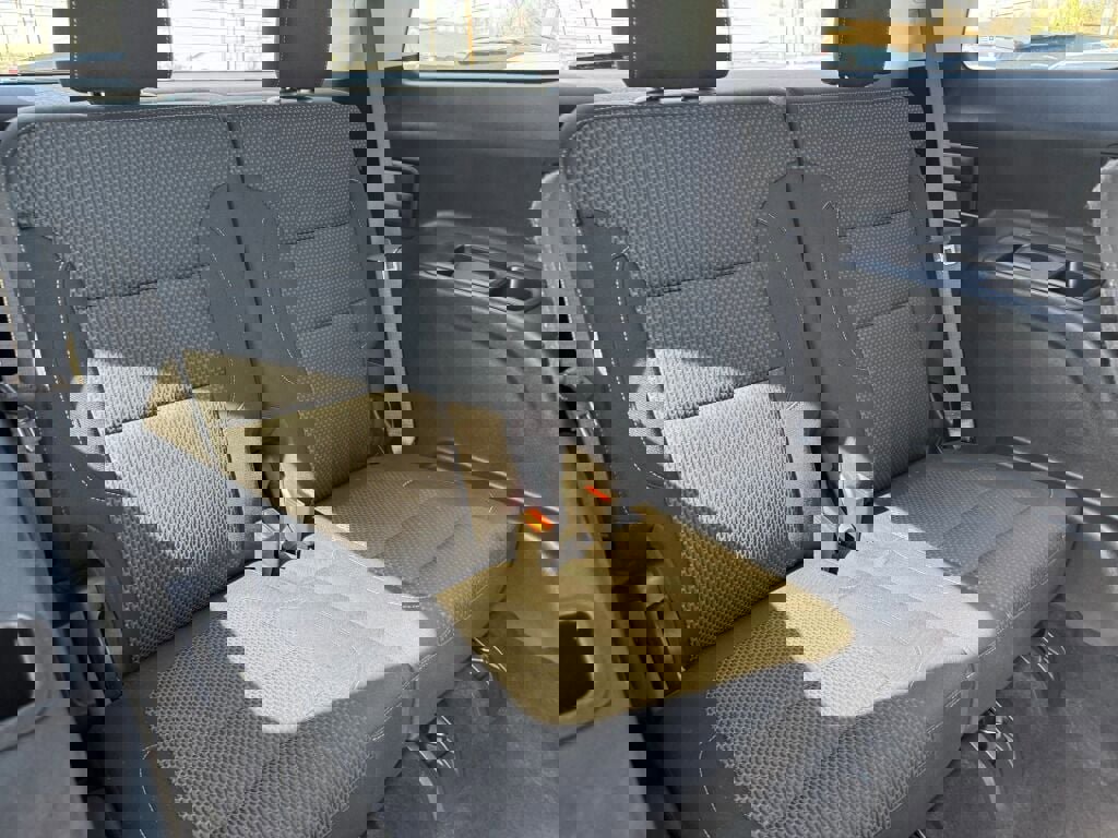 Used 2021 GMC Acadia SLE image 27