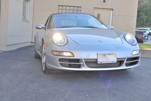 Used 2006 Porsche 911 Carrera S RWD image 8