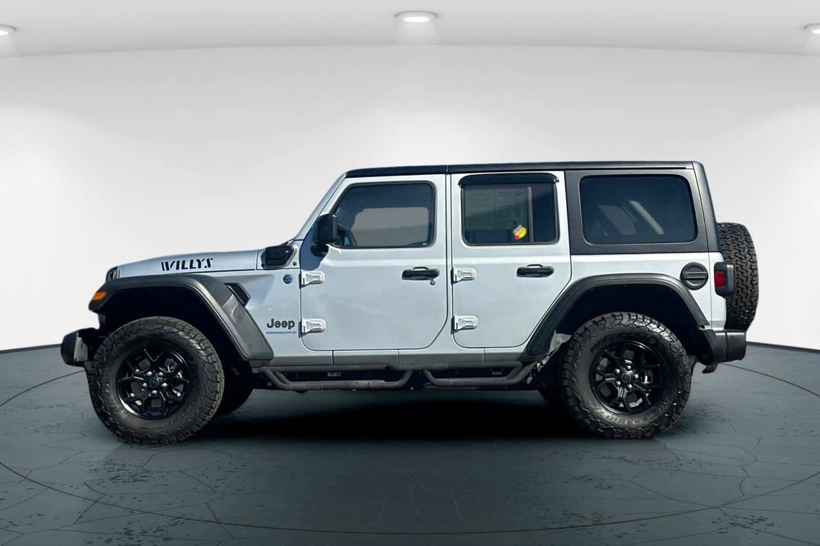 Used 2024 Jeep Wrangler Unlimited AWD/4WD image 9