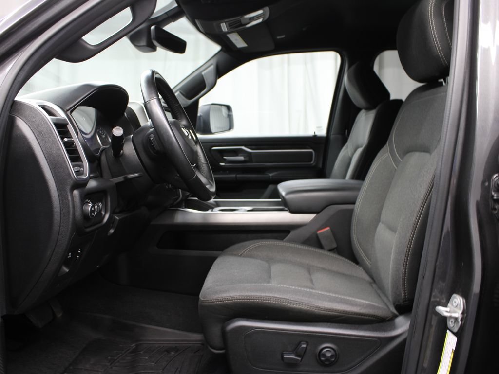 Used 2019 RAM 1500 Big Horn AWD/4WD image 14