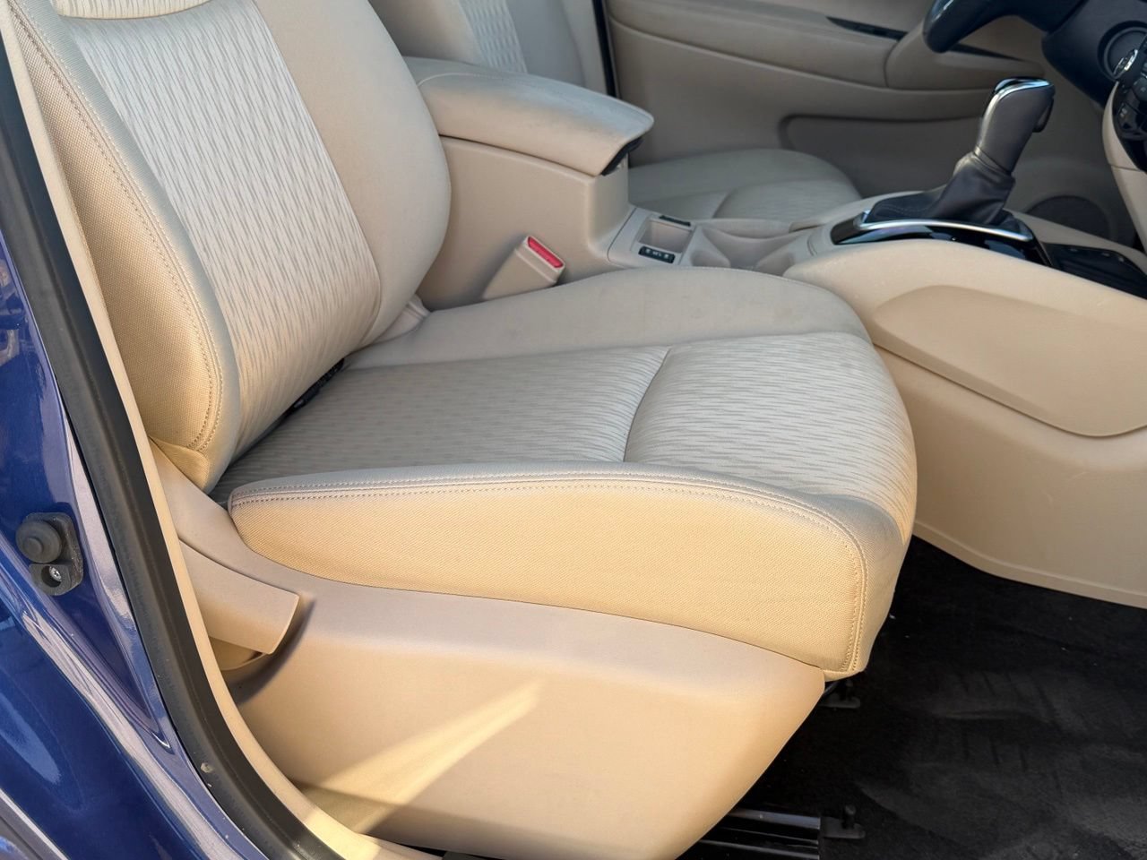 Used 2019 Nissan Rogue SV w/ Sun & Sound Touring Package FWD image 30