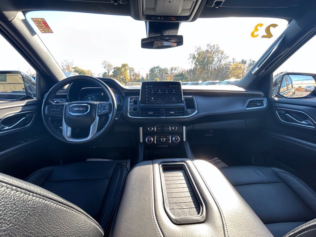 Used 2023 GMC Yukon XL SLE AWD/4WD image 16