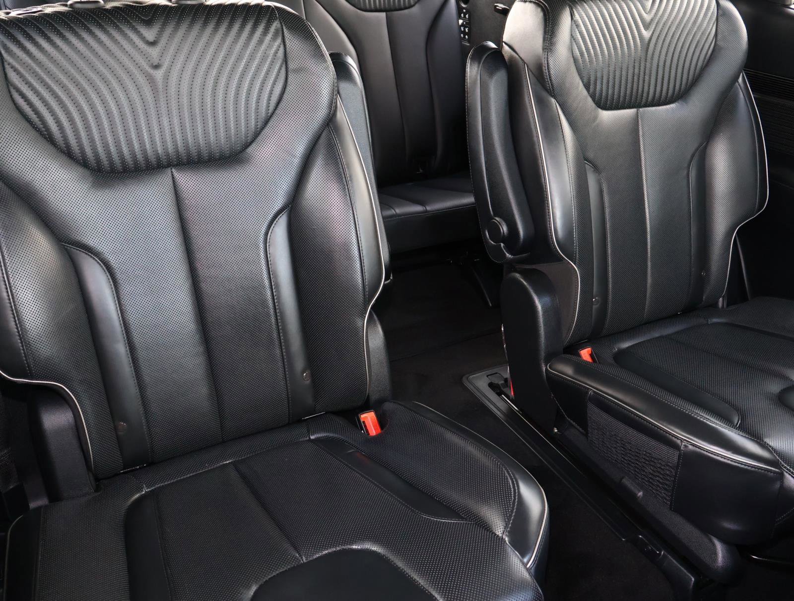 Used 2024 Hyundai Palisade Calligraphy image 19