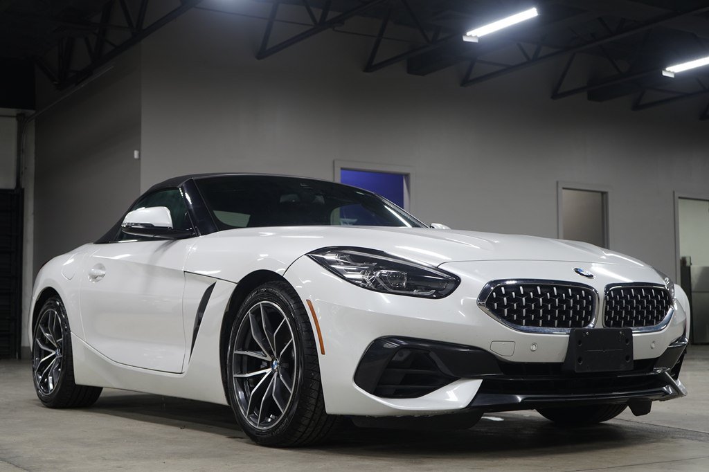 Used 2022 BMW Z4 sDrive30i w/ Driving Assistance Package RWD image 13