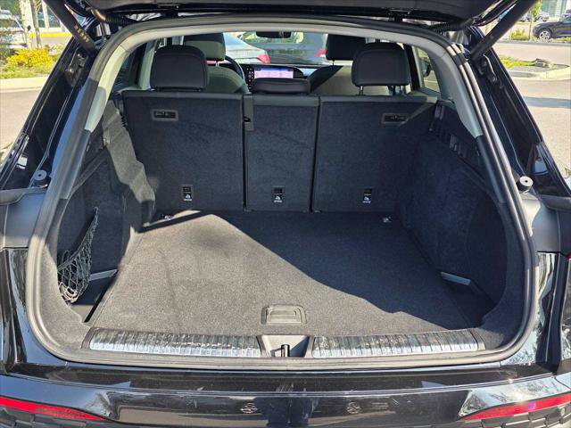 Used 2025 Audi Q5 Premium w/ Convenience Package AWD/4WD image 14