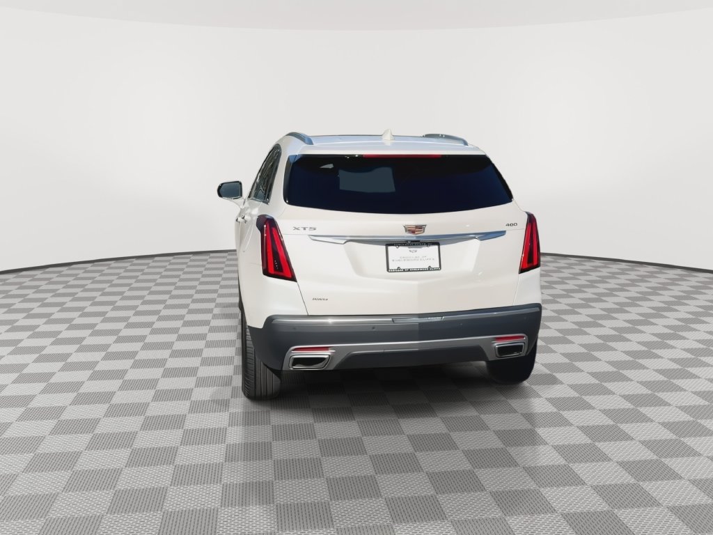 Used 2022 Cadillac XT5 Premium Luxury w/ Technology Package AWD/4WD image 7