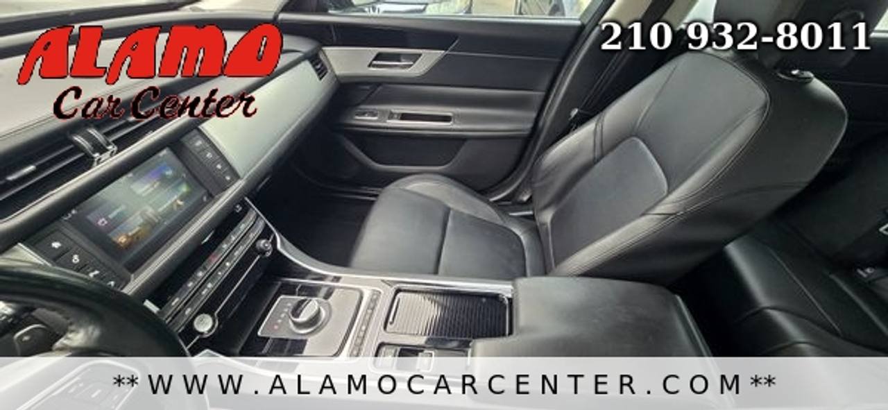Used 2017 Jaguar XF Premium RWD image 34