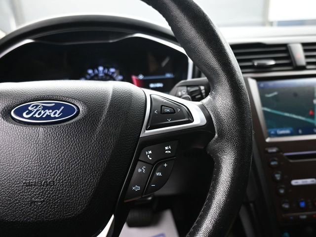 Used 2020 Ford Fusion Titanium AWD/4WD image 15