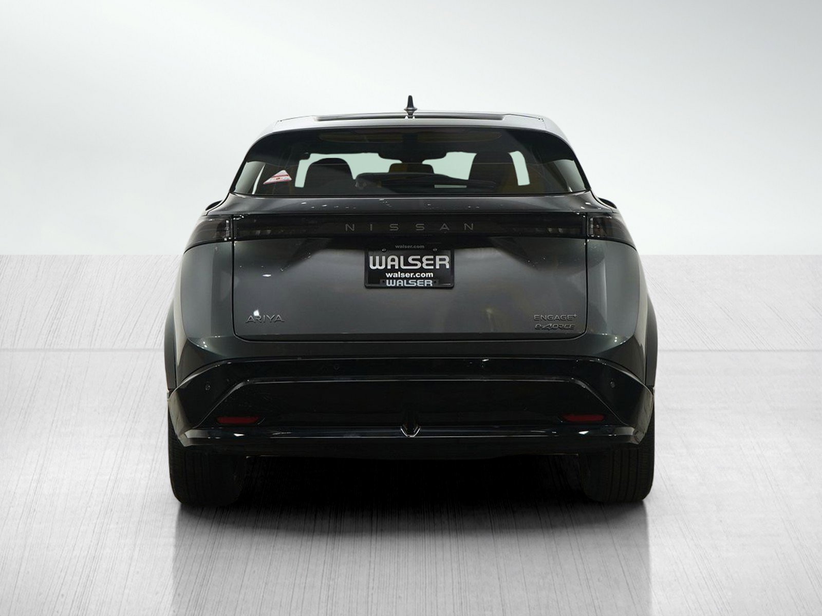 Used 2024 Nissan Ariya AWD image 4