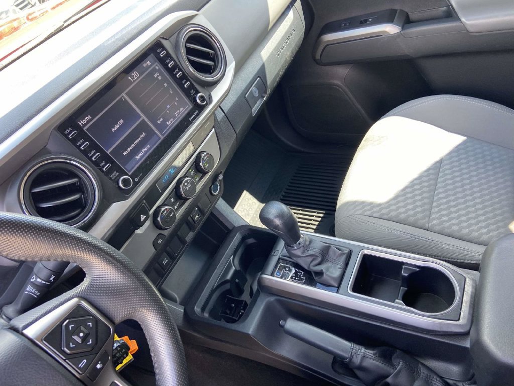 Used 2022 Toyota Tacoma SR5 RWD image 19