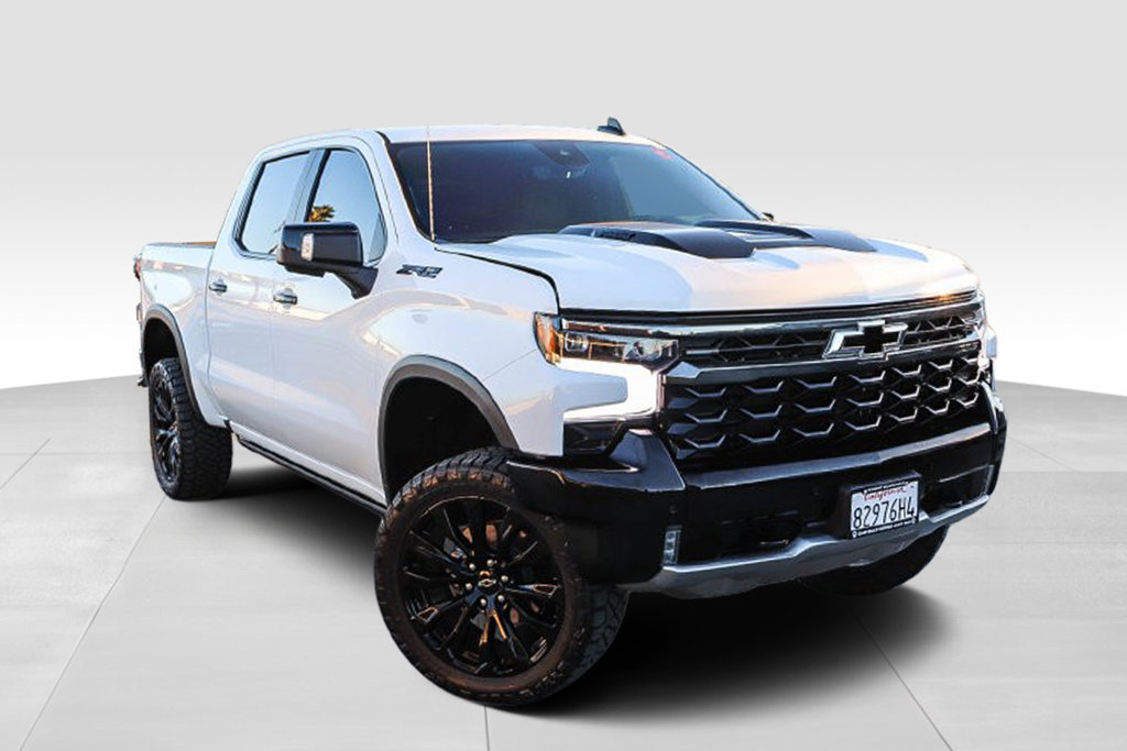 Used 2026 Chevrolet Silverado 1500 ZR2 w/ Dark Appearance Package AWD/4WD image 2