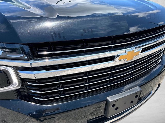 Used 2023 Chevrolet Suburban LT RWD image 30