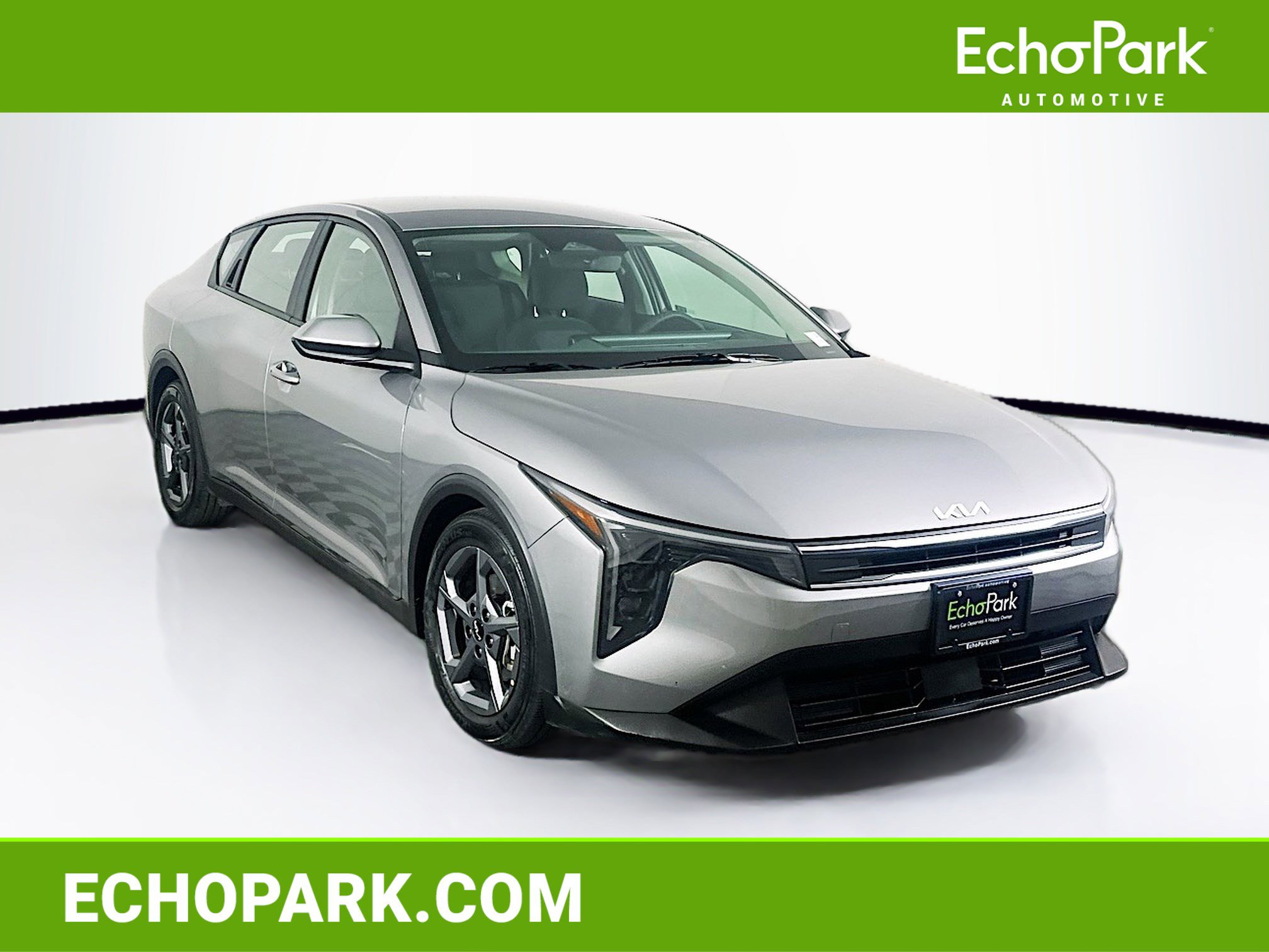 Used 2025 Kia K4 LXS image 1