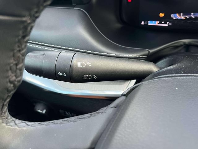 Used 2023 Jeep Compass High Altitude AWD/4WD image 23