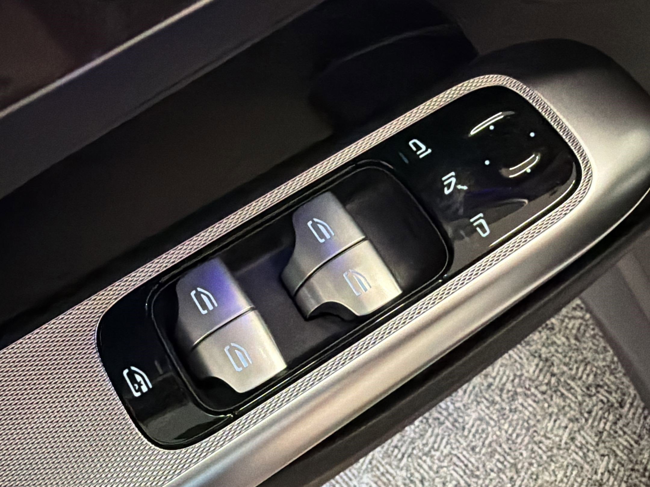 Used 2026 Mercedes-Benz GLC 300 image 17