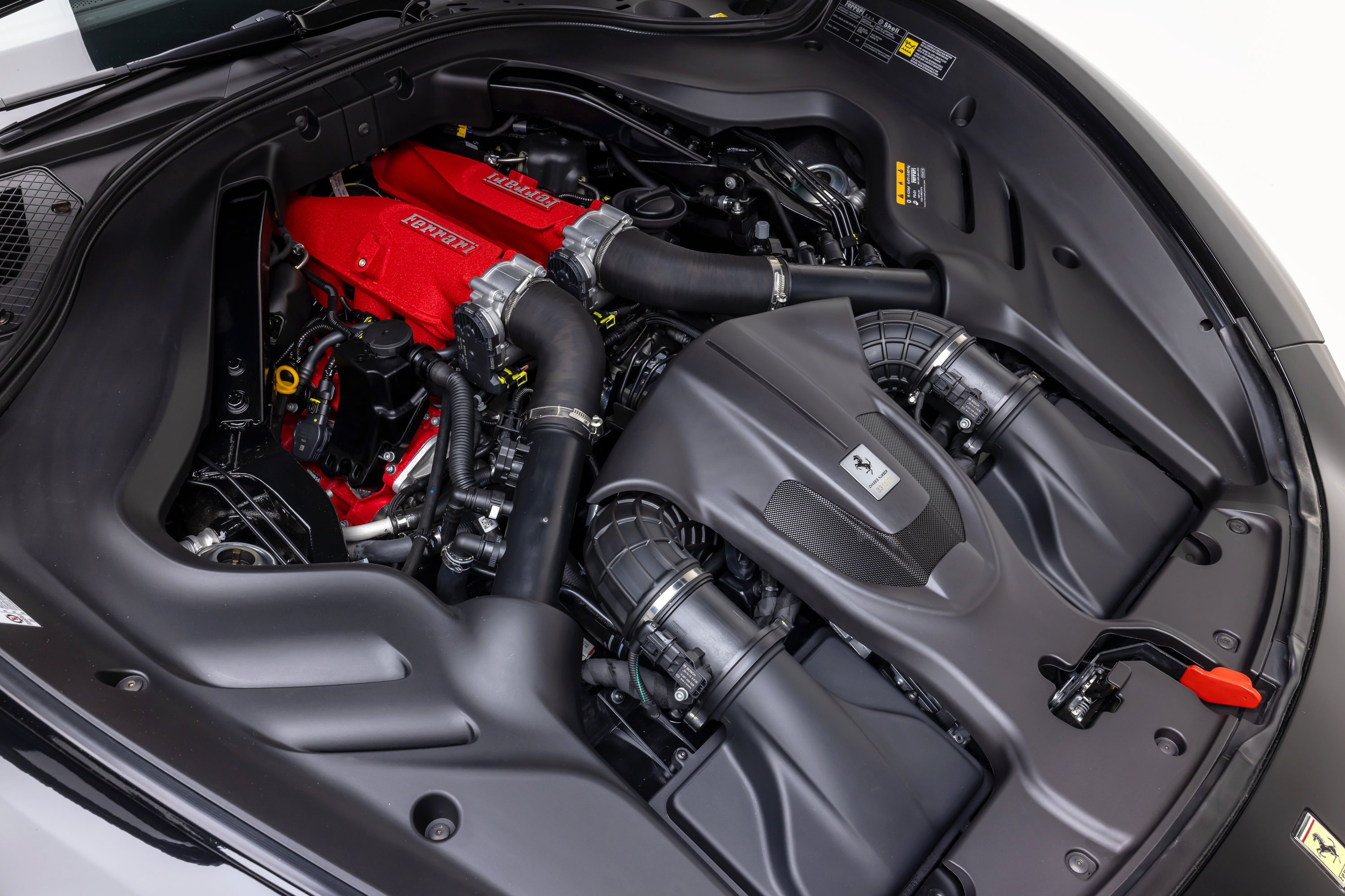 Used 2026 Ferrari Roma Spider RWD image 25