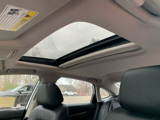 Used 2022 Honda Civic Touring image 28