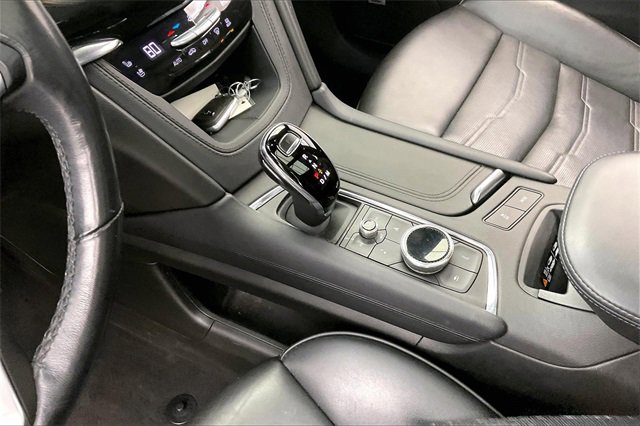Used 2020 Cadillac XT6 Premium Luxury w/ Platinum Package image 16