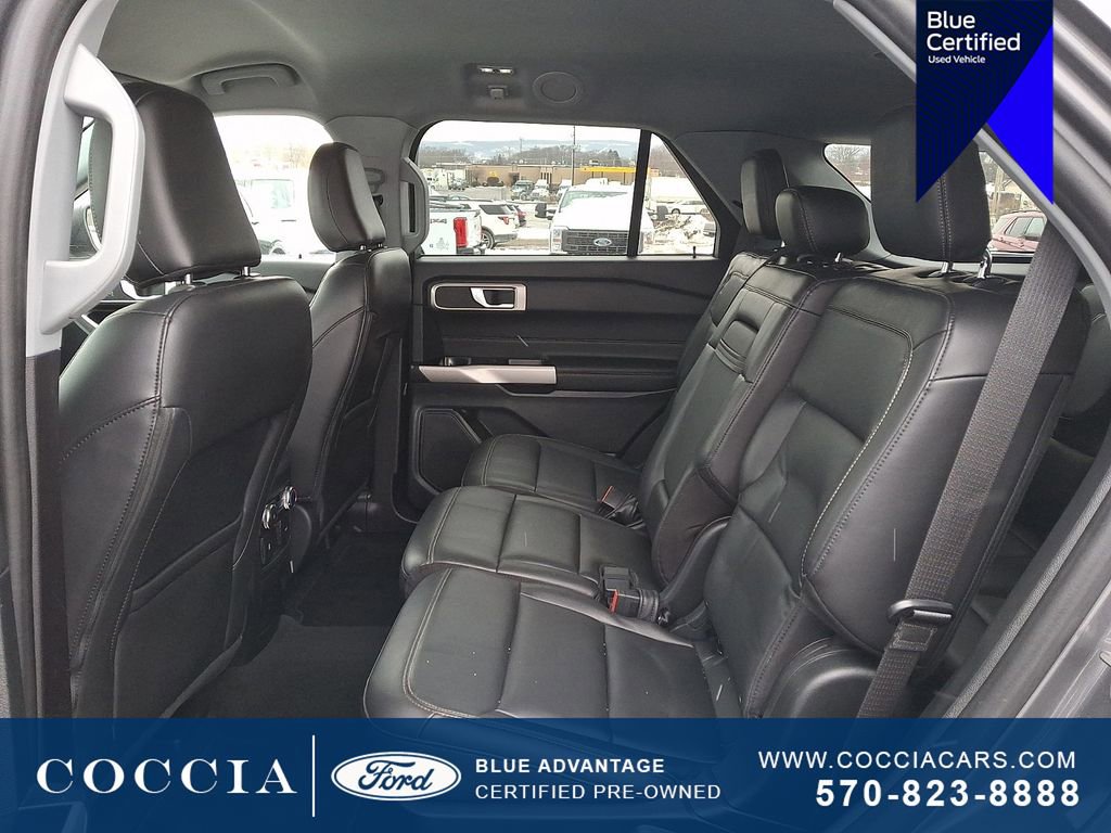 Certified 2022 Ford Explorer XLT w/ Equipment Group 202A image 11