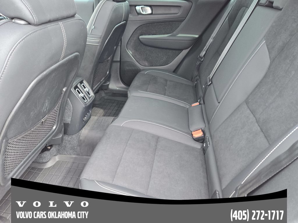 Certified 2023 Volvo C40 P8 Recharge Ultimate w/ Protection Package Premier AWD/4WD image 24
