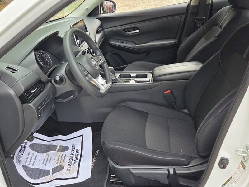 Used 2024 Nissan Sentra SV image 6