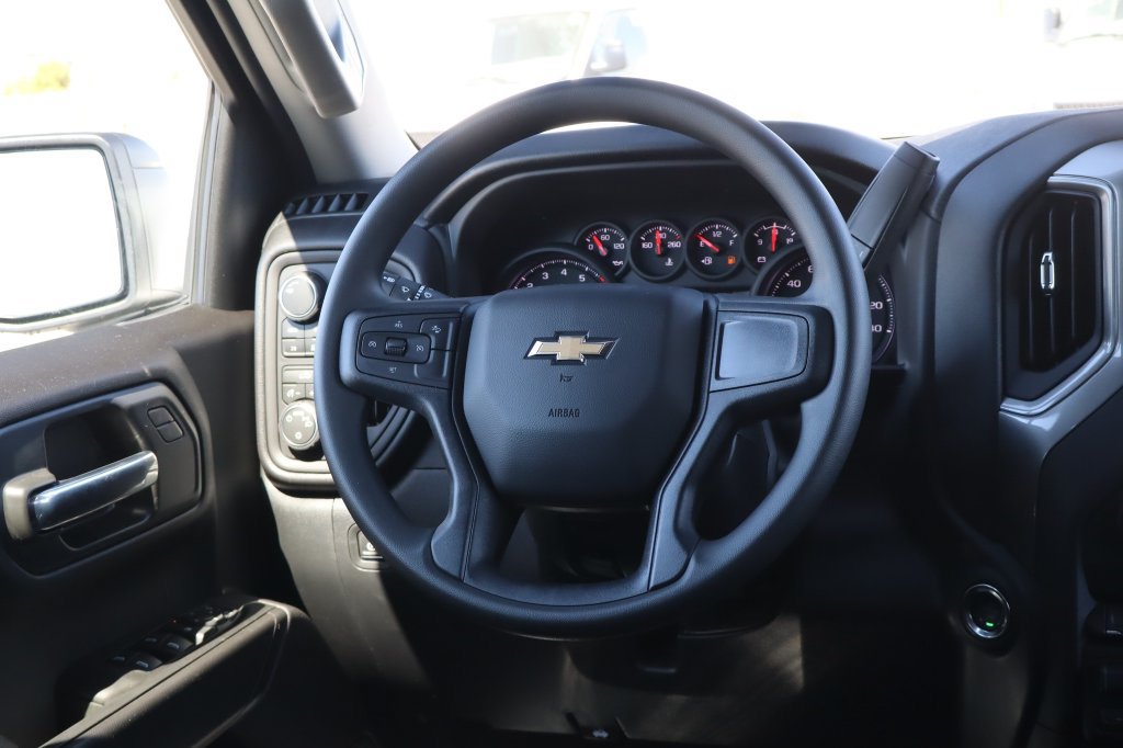 New 2026 Chevrolet Silverado 1500 Custom w/ Turbomax Blackout Package AWD/4WD image 31
