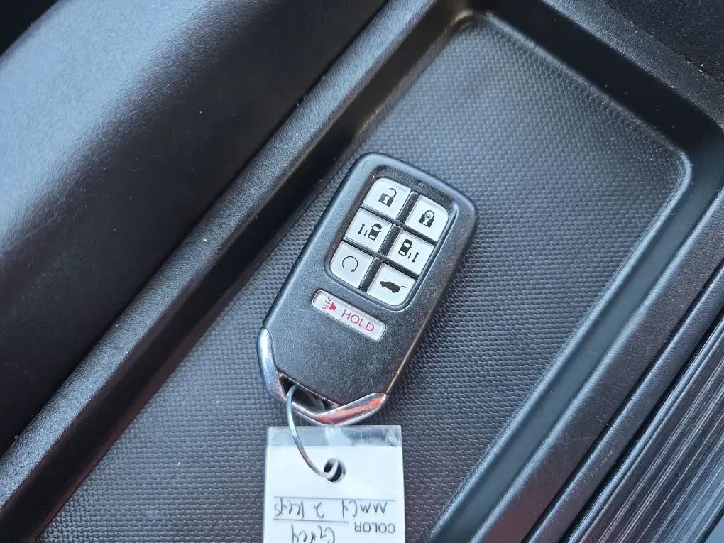 Used 2018 Honda Odyssey EX-L image 40