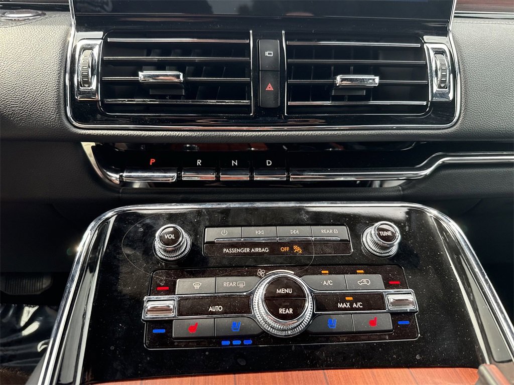 Used 2024 Lincoln Navigator Reserve image 17