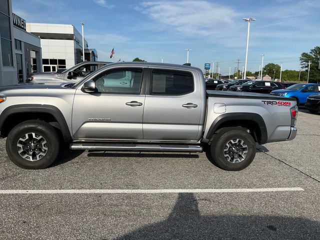 Used 2021 Toyota Tacoma TRD Off-Road AWD/4WD image 4
