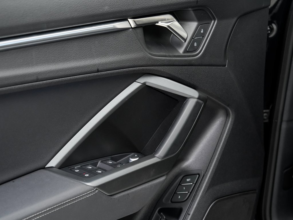 Used 2022 Audi Q3 2.0T Premium Plus image 8