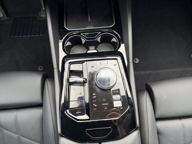 Used 2024 BMW 540i xDrive w/ Premium Package AWD/4WD image 21