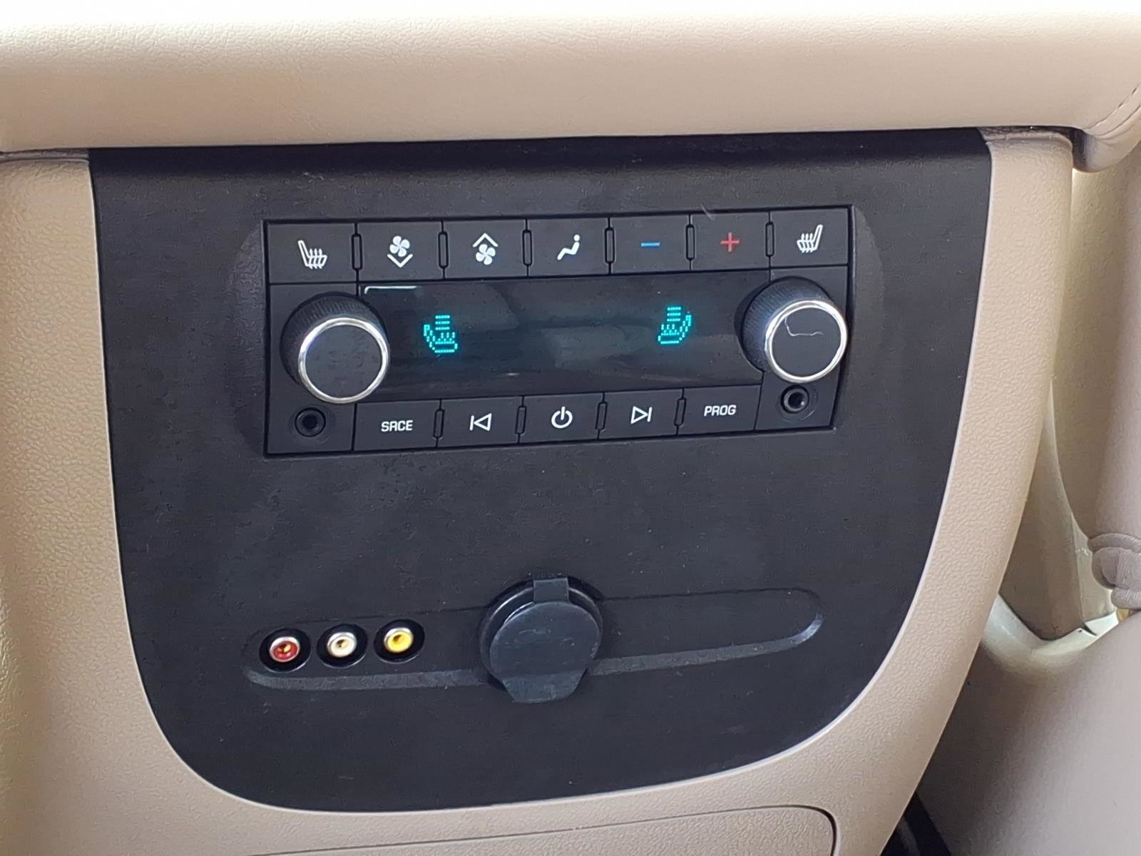 Used 2011 GMC Yukon Denali image 20