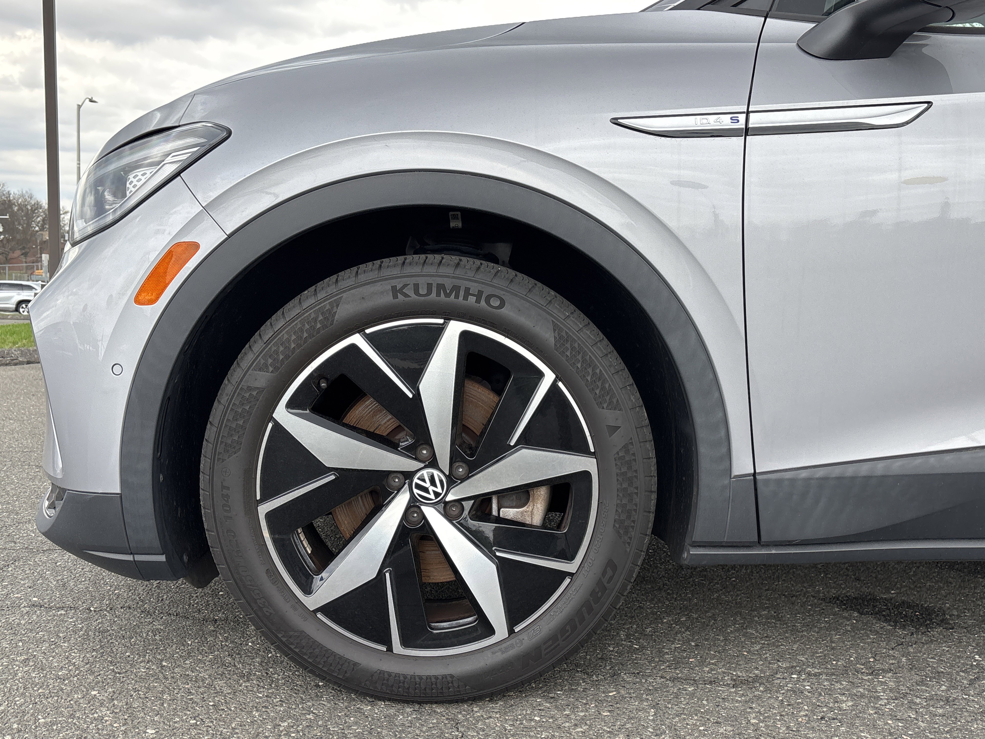 Used 2023 Volkswagen ID.4 S image 11