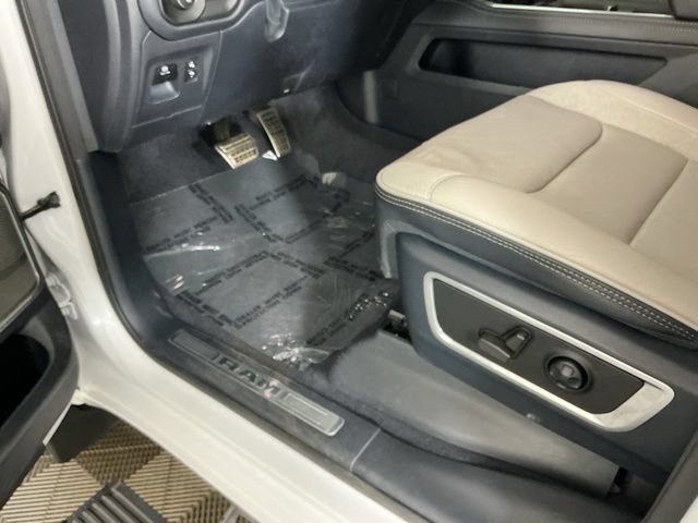 Used 2022 RAM 1500 Limited AWD/4WD image 17