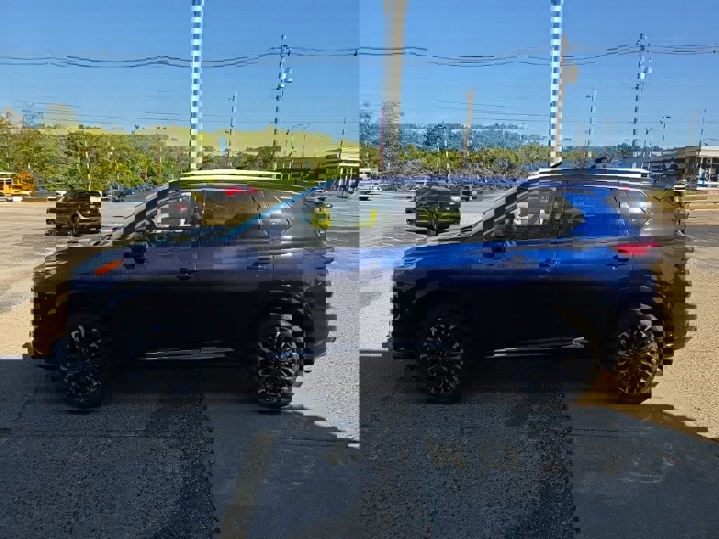 New 2026 Nissan Rogue Platinum image 9