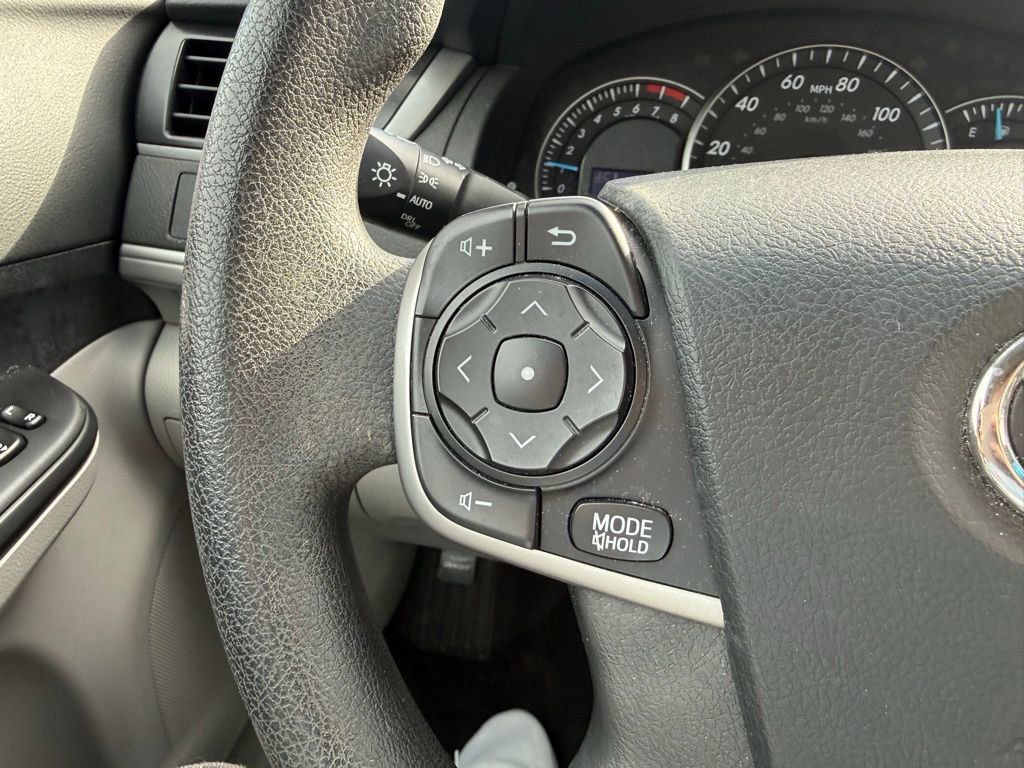 Used 2012 Toyota Camry LE image 14