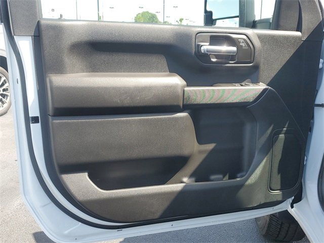 New 2025 GMC Sierra 2500 Pro w/ Convenience Package image 9