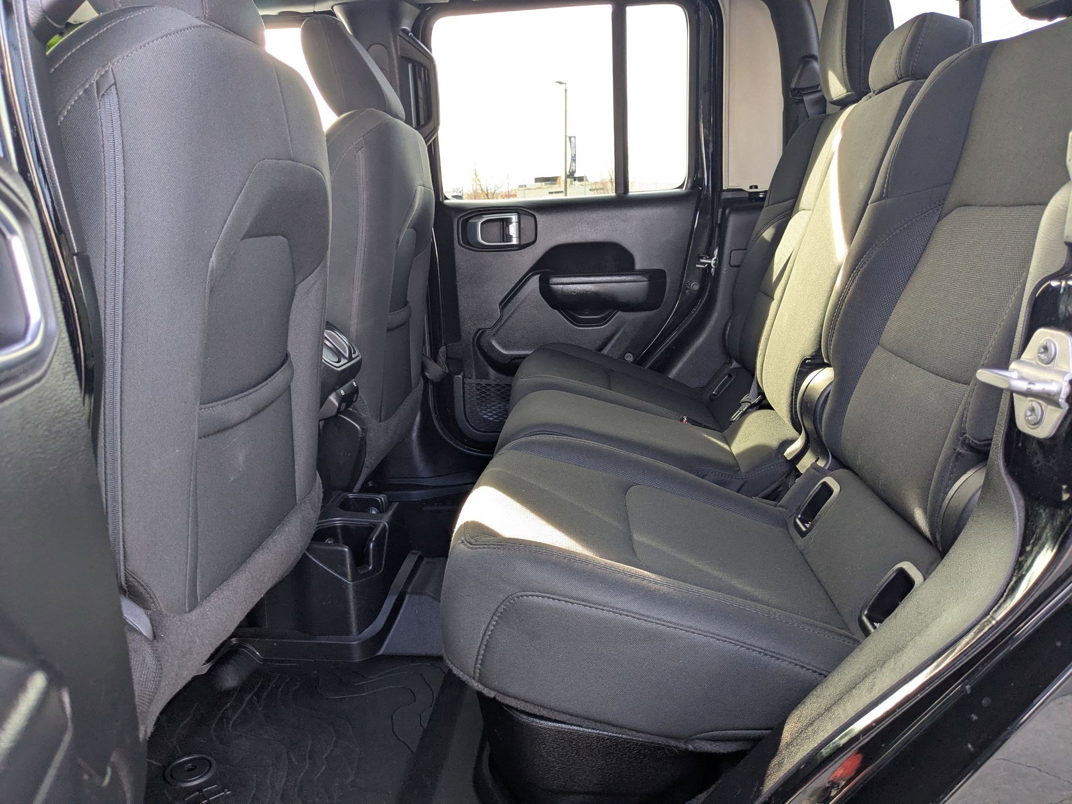 Used 2021 Jeep Gladiator Willys image 28