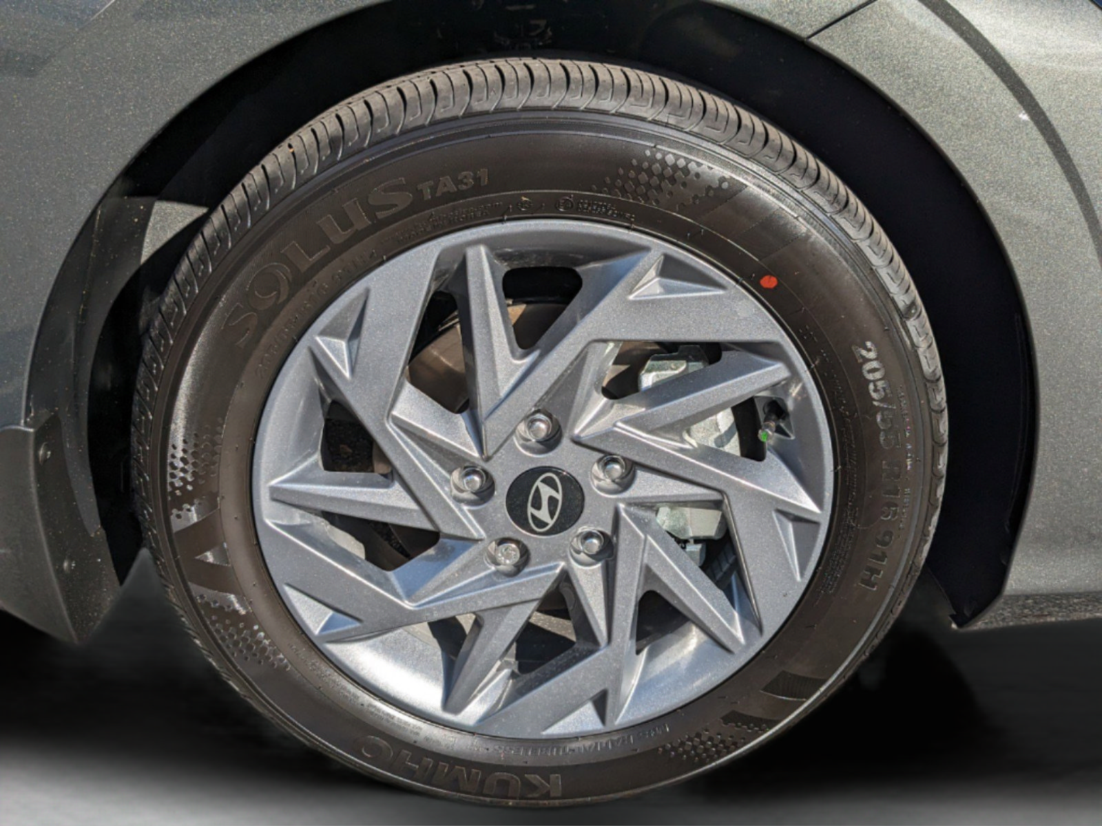 New 2025 Hyundai Elantra Sport FWD image 13