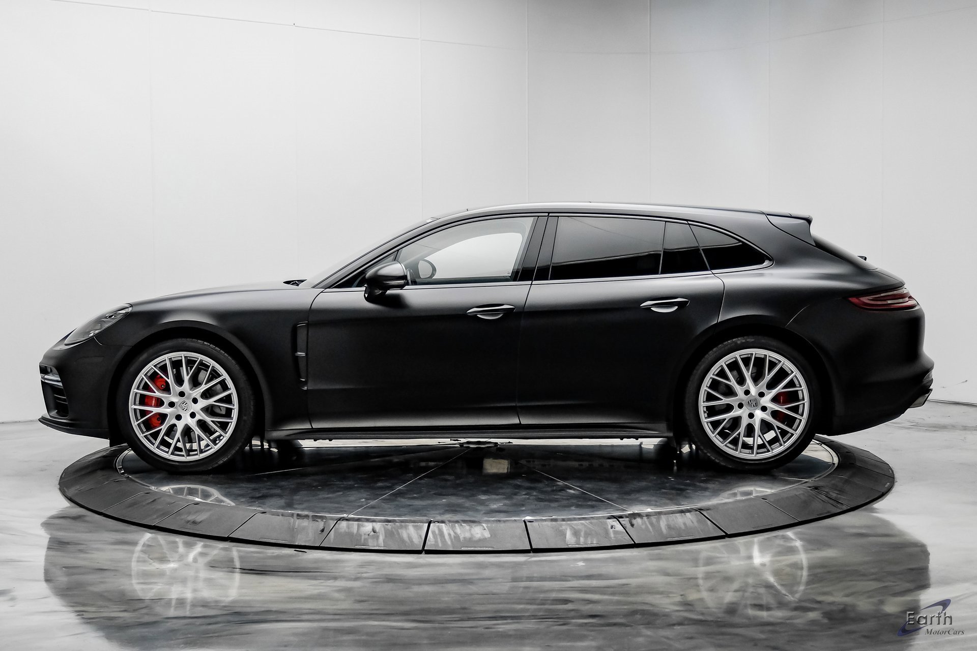 Used 2018 Porsche Panamera Turbo Sport Turismo image 5