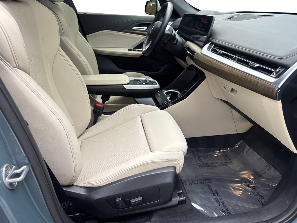 Used 2023 BMW X1 xDrive28i w/ Premium Package AWD/4WD image 45