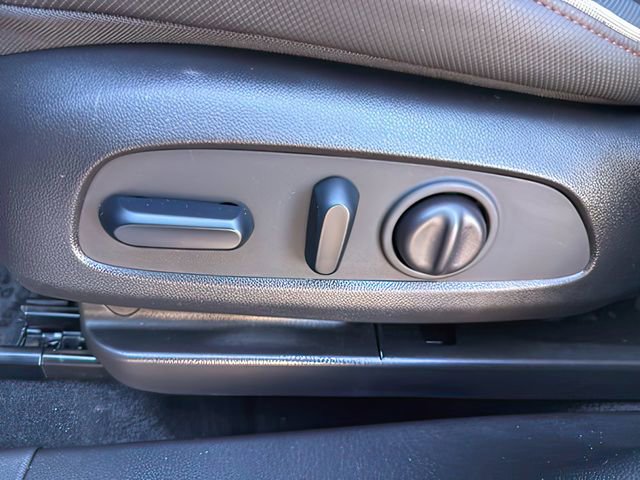 Certified 2023 Chevrolet TrailBlazer RS w/ Convenience Package image 17