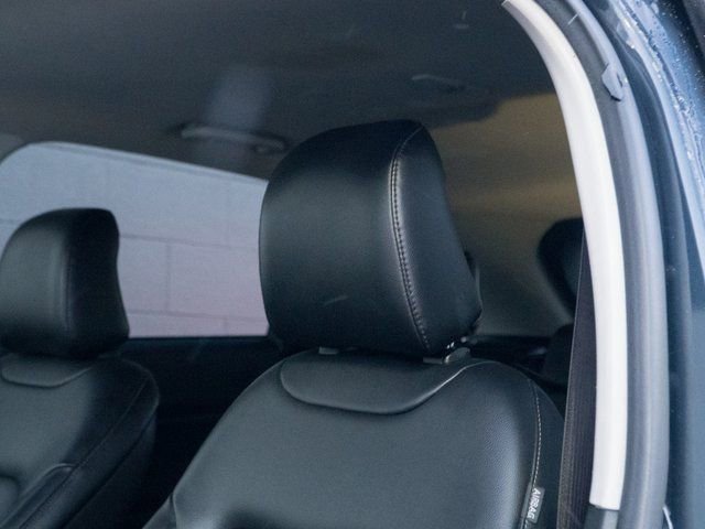 Used 2022 Ford Edge SEL image 19