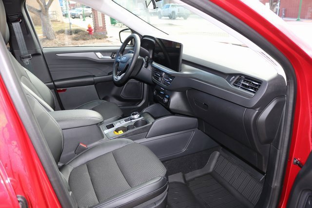 Used 2024 Ford Escape SE image 13