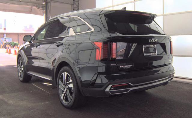 Used 2024 Kia Sorento EX image 4