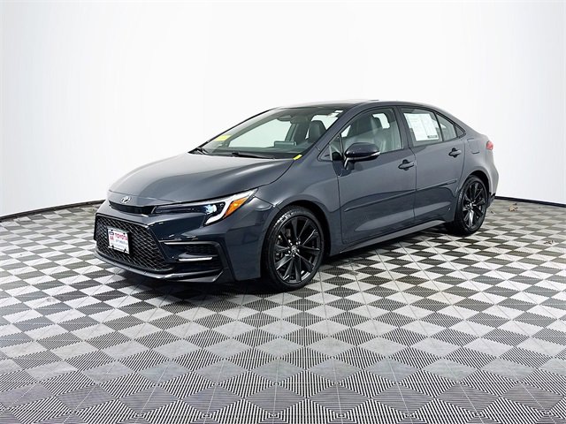 Used 2024 Toyota Corolla XSE image 2