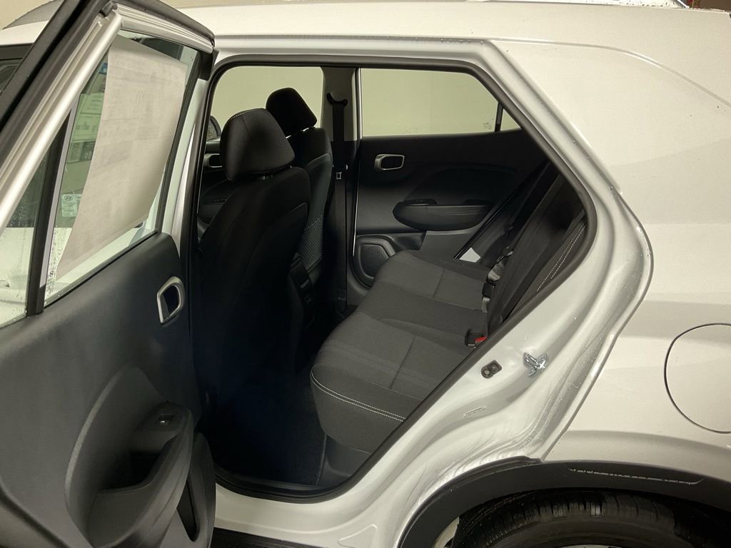 New 2026 Hyundai Venue SEL FWD image 33