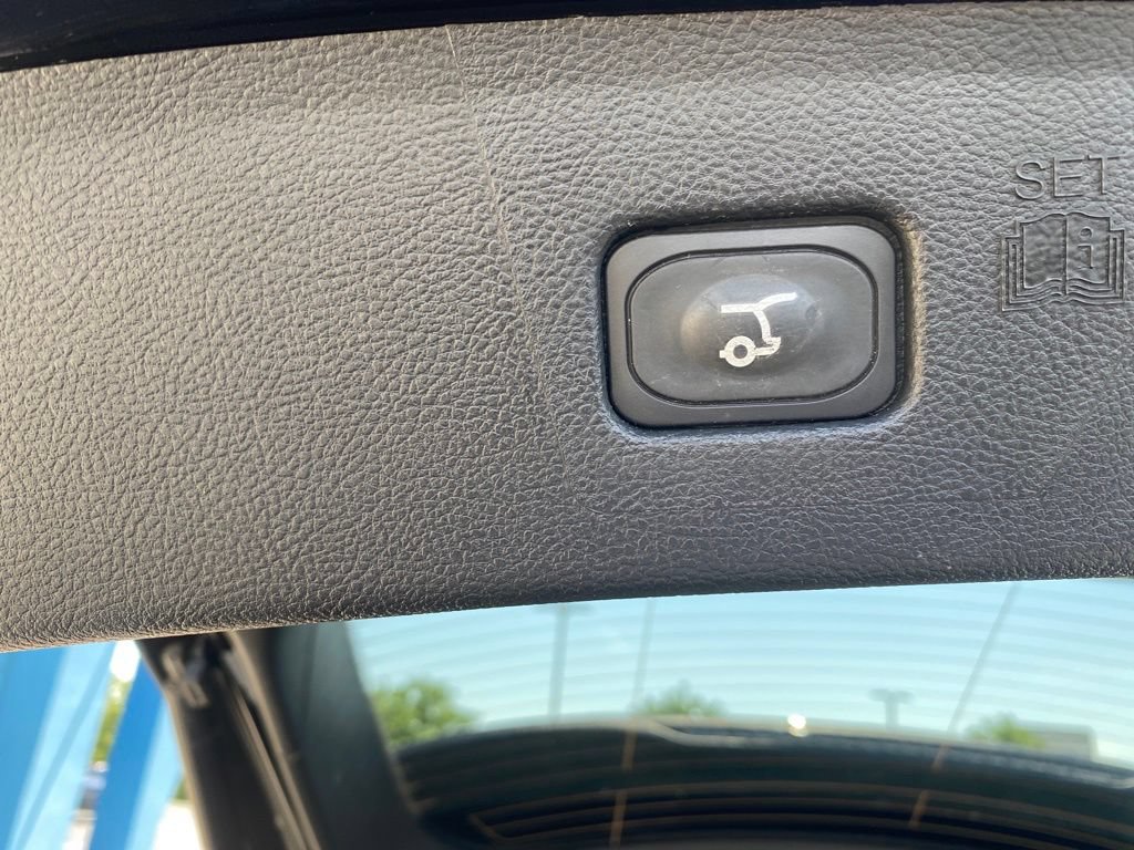 Used 2024 Ford Edge SEL w/ Convenience Package AWD/4WD image 6